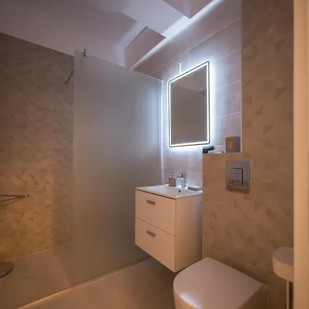 Apartel Next To The Sea 1 *